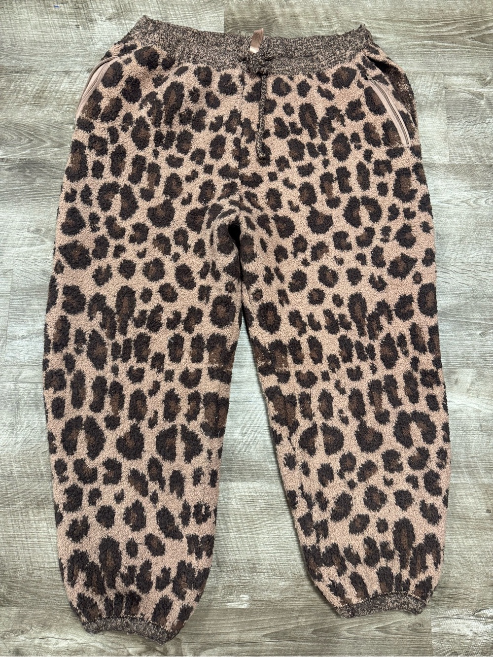 Skims Cozy Oversized Joggers in Sienna Leopard Print Size 2x/3x